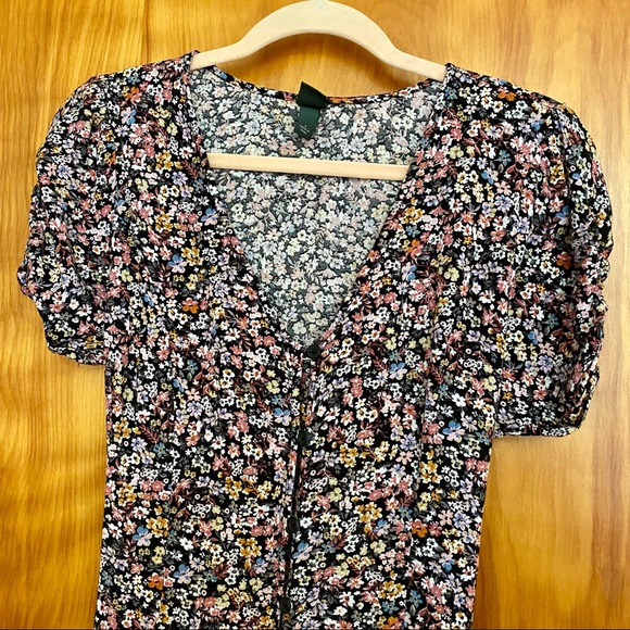 Black Floral Print Dress With Tie - Picture 2 of 5